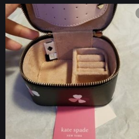 kate spade Floral Pup Jewelry Holder case nwt - Picture 7 of 7